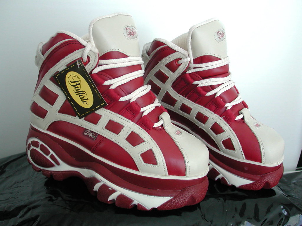 2003-rotbeige-s1a-01.jpg