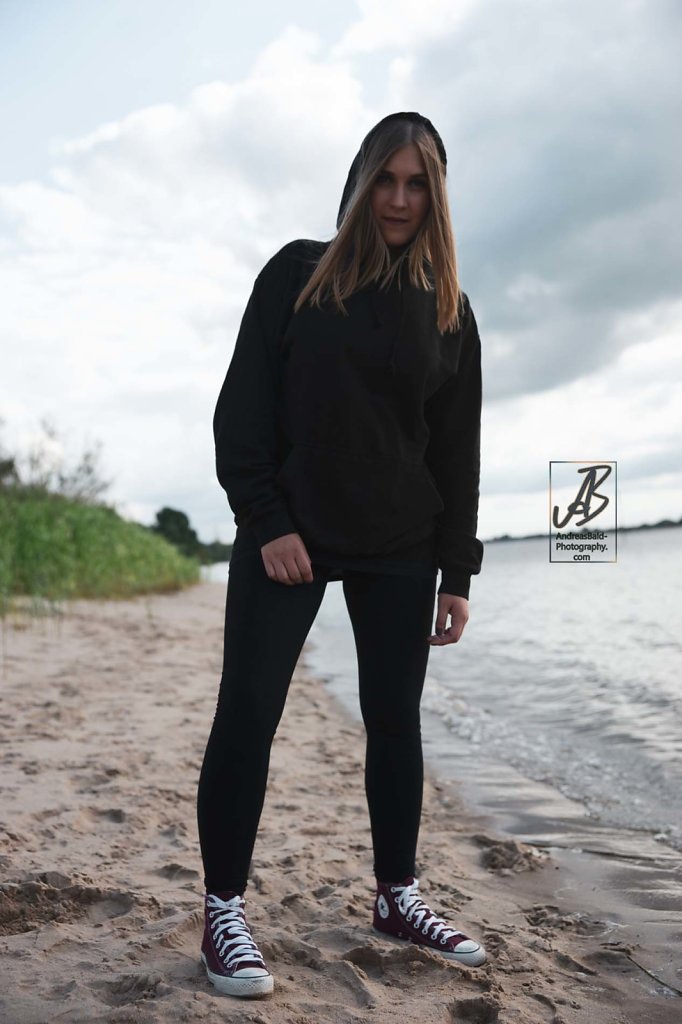 JenniJosi-HarrierSand20180901-DSC08713.jpg