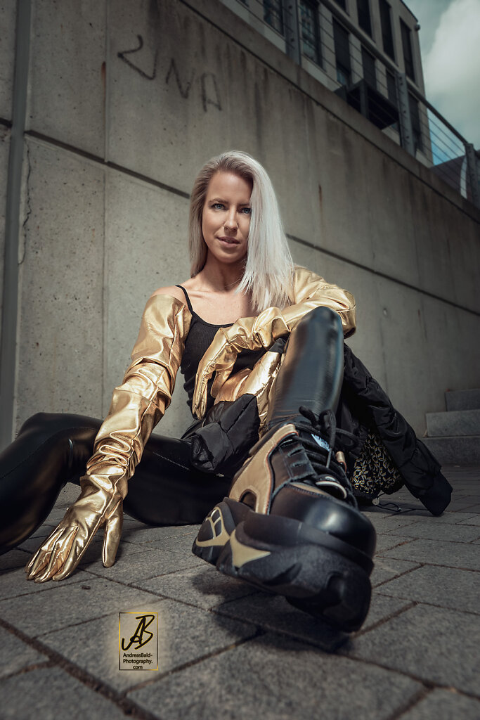 20220514-Nadine-Urban-Biker-Buffalo-Gold-DSC08881.jpg