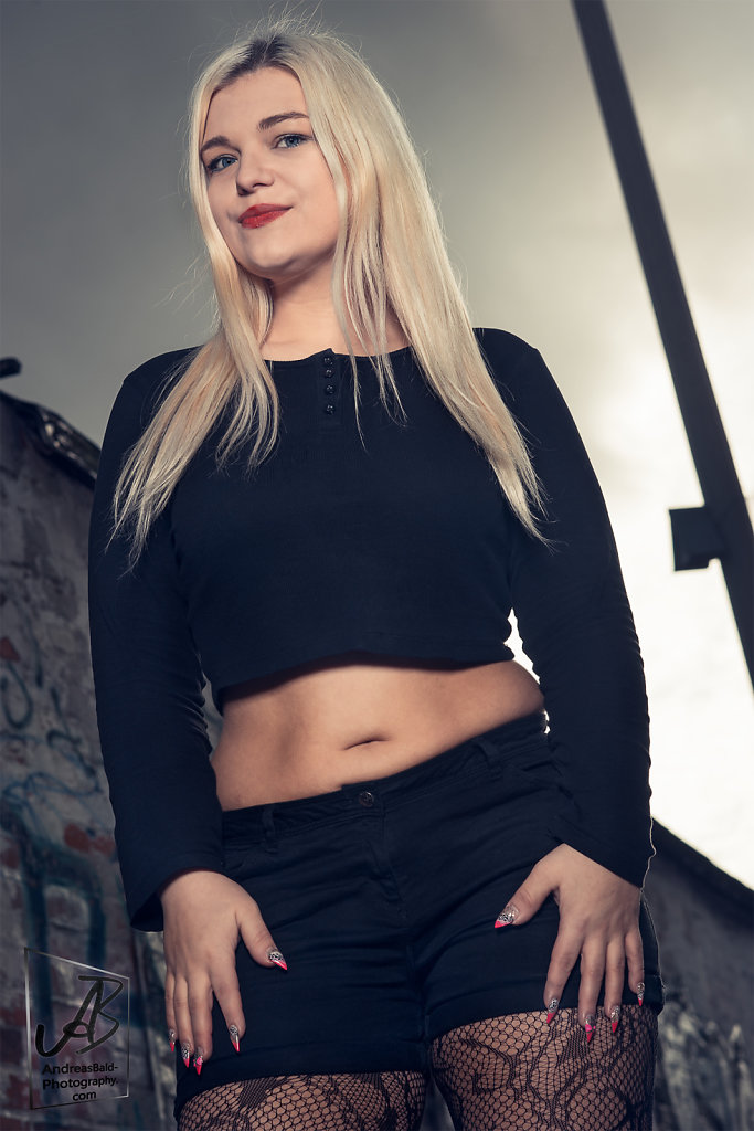 MariellaGegenlichtBeautyRetouch-DSC00188-1.jpg