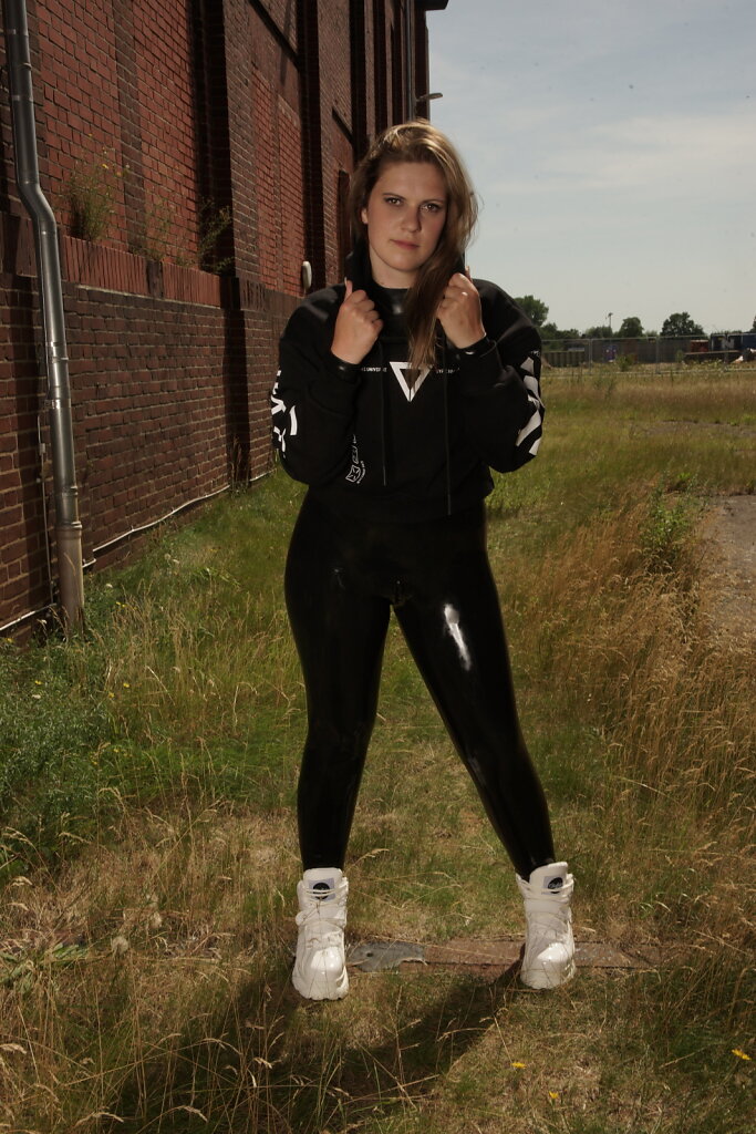 20220717-Kati-MissKinkyKat-1st-DSC00562.JPG